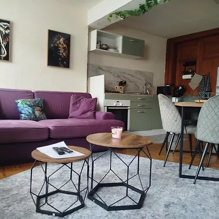 Le Grand Safari Cosy Ferienhaus *